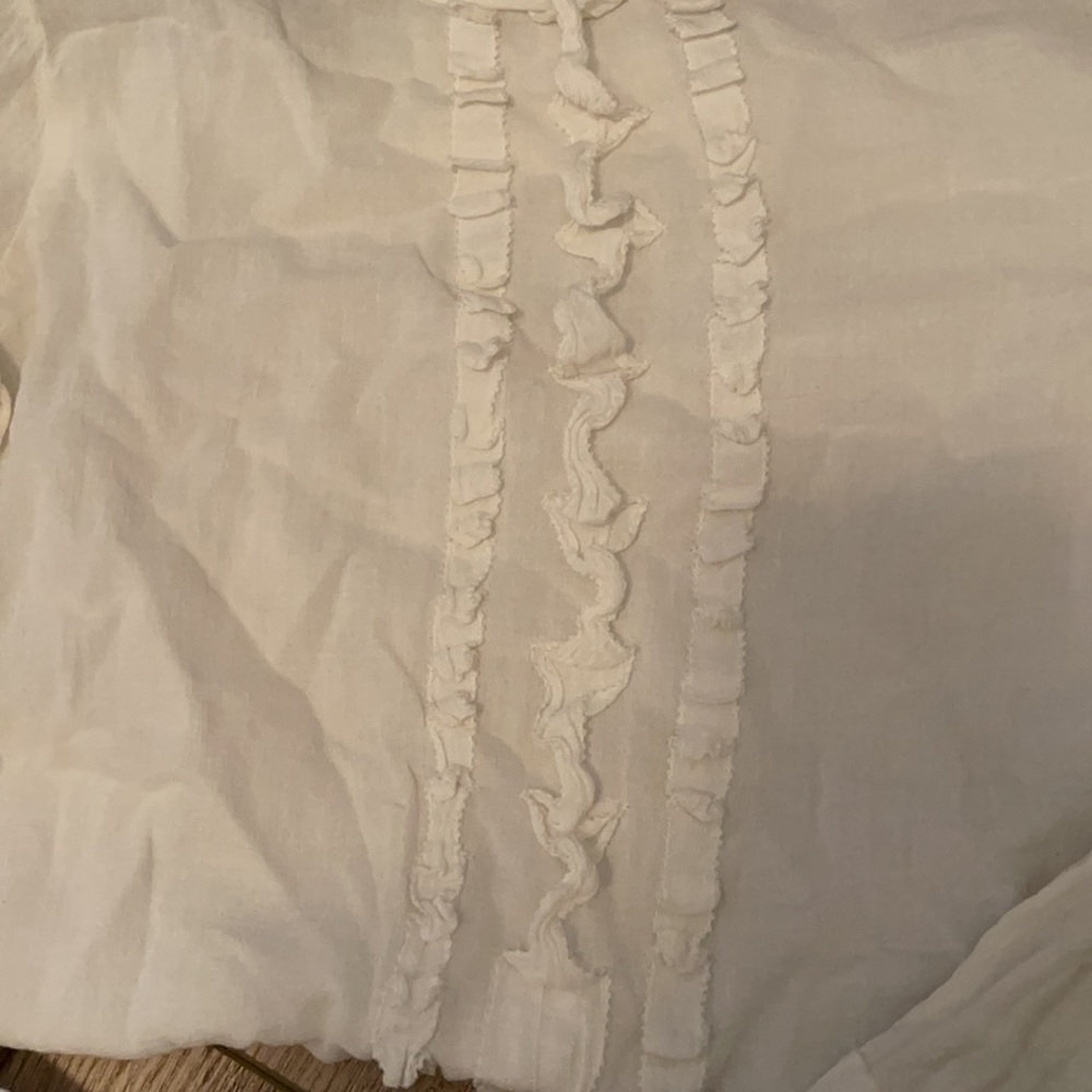 White blouse - Picture 4 of 4